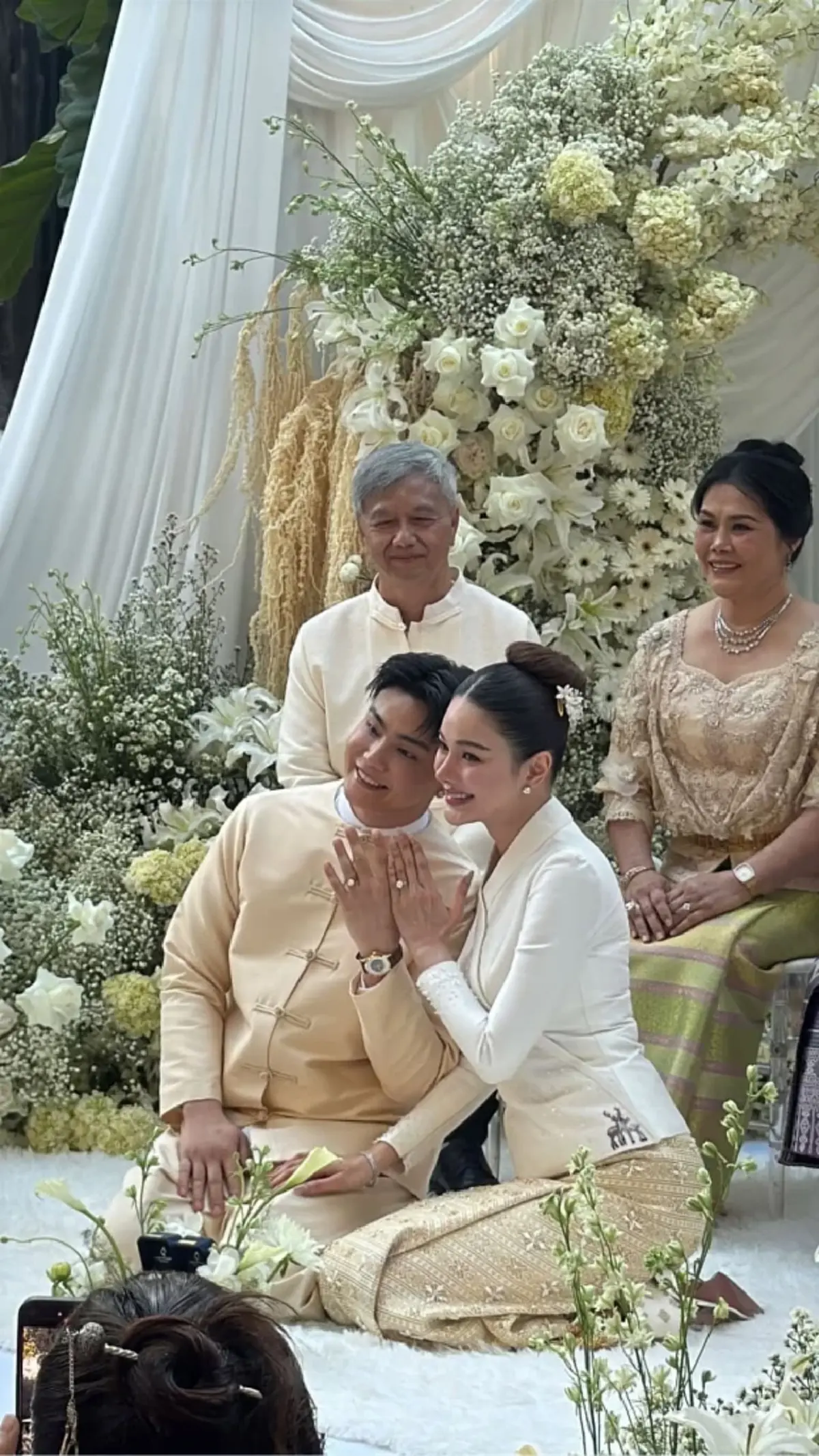 สละโสดแล้ว  เข้าพิธีแต่งงานล้านนา เป็นสะใภ้เมืองแพร่เต็มตัว