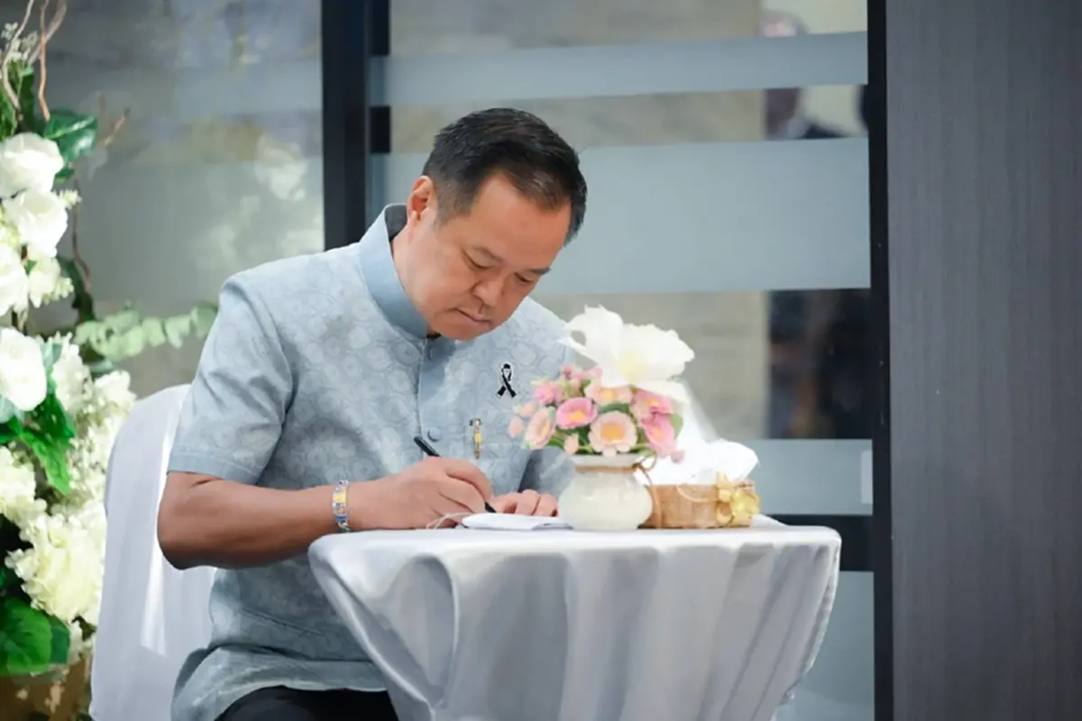 ลึกซื้งมาก เปิดคำปณิธาน "อนุทิน ชาญวีรกูล"  เขียนถวาย พระพันปีหลวง