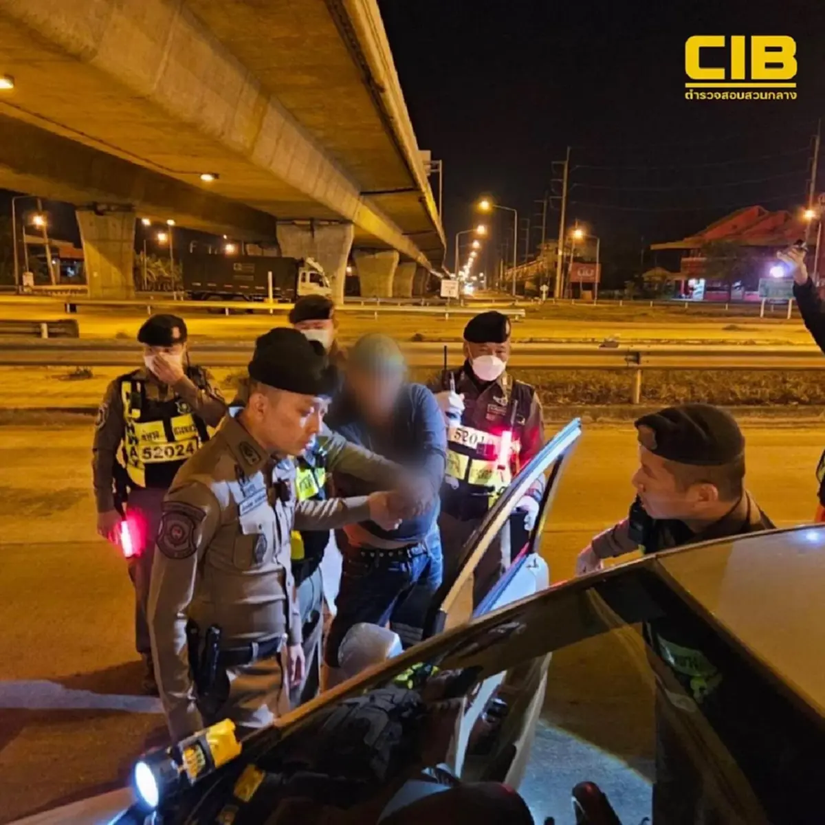 รวบหนุ่มคาด่าน พร้อมยาบ้า 3,000 เม็ด คาด่านปีใหม่ พบประวัติคดีโชกโชน