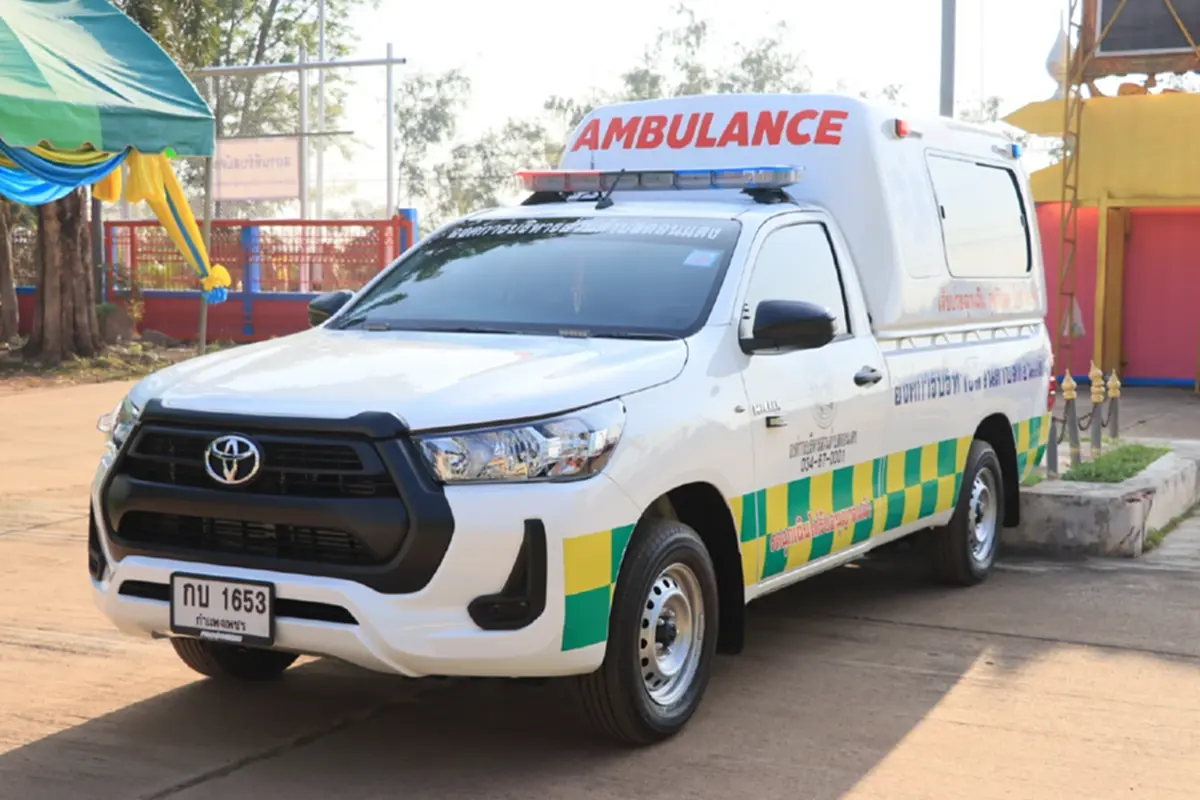 สาวเจ็บครรภ์ สุดกลั้นคลอดลูกบนรถกู้ชีพ ส่องทะเบียนสวย