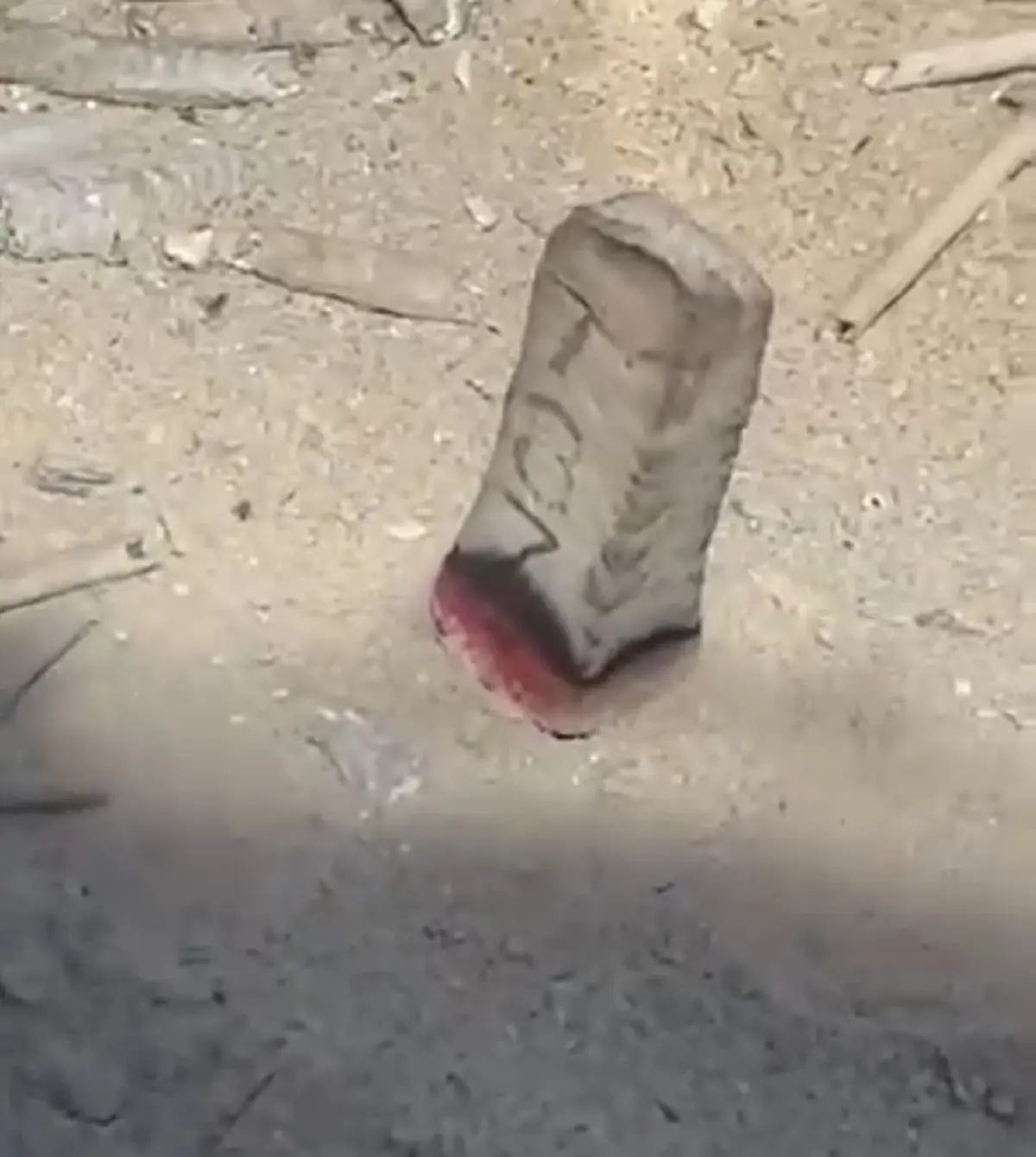 มนต์สิทธิ์ คำสร้อย ล้วงไหจับลูกปิงปอง จุดธูปมงคล ได้เลขสวย