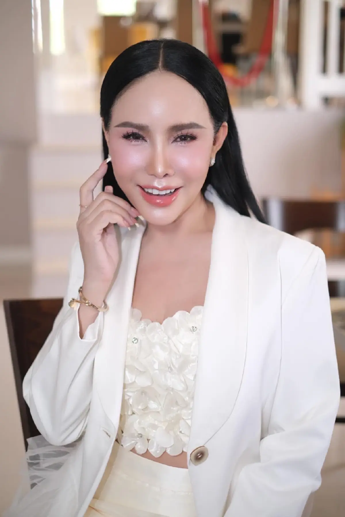 เป็นเรื่อง แม่ลี ไม่ทน แคปรูป มดดำ ก่อนโพสต์ข้อความตรงๆ