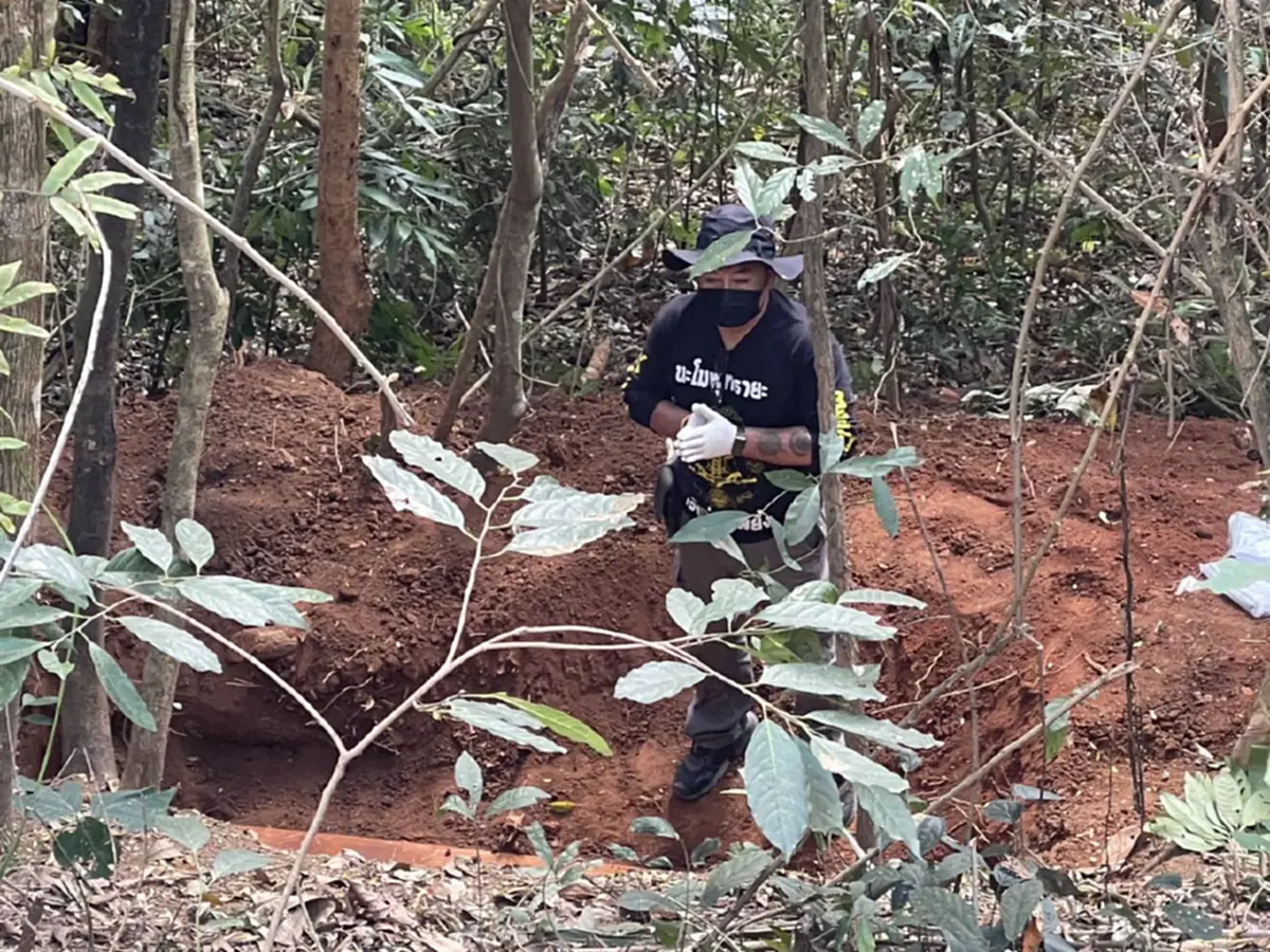 เพิ่งฝังไปหมาดๆ จู่ๆ คนในรูปหน้าโลงเดินกลับบ้าน ทำญาติตกใจขนลุก