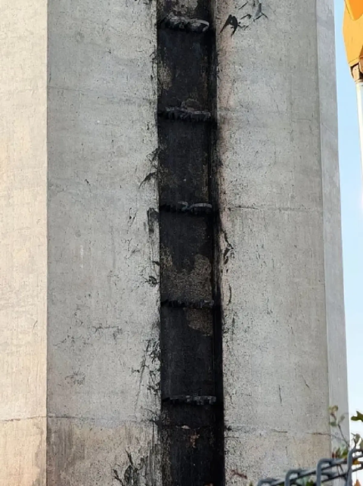 กรมทางหลวงชนบท แจง ค่าเสียหายไฟไหม้ตอม่อ สะพานภูมิพล ไม่ถึง 15 ล้าน