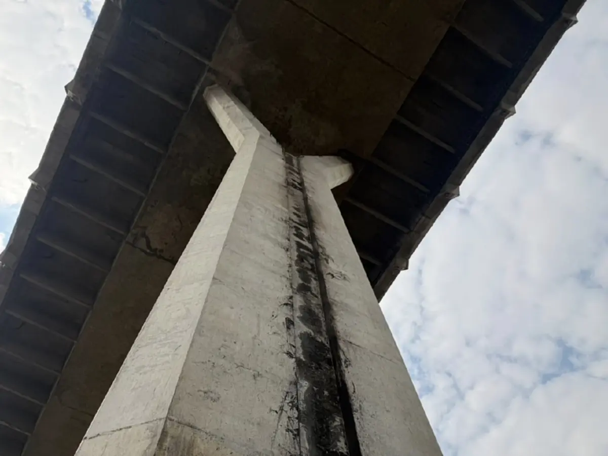 ไฟไหม้ตอม่อสะพานภูมิพล หลายคนเข้าใจผิด เคลียร์ชัดทุกข้อเท็จจริง