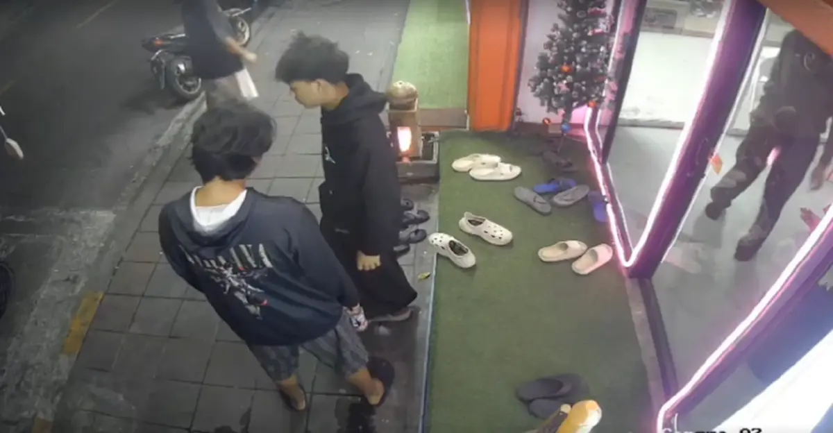 เจอคนจริง"ลูกจ้าง"สุดทน ลุยเดี่ยว ถูกแก๊งลูกค้าเขมรแซว เลดี้บอย