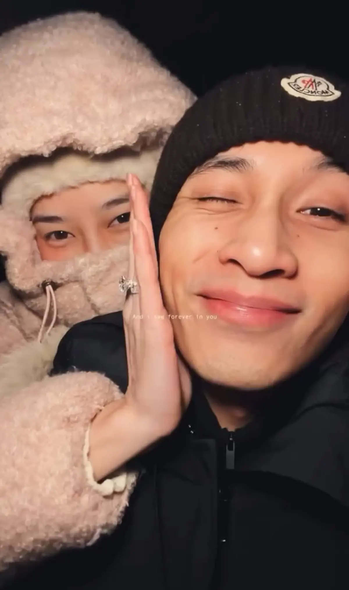 ดาราสาว ถูกแฟนหนุ่ม ทายาทนักการเมืองดัง เซอร์ไพรส์ขอแต่งงาน