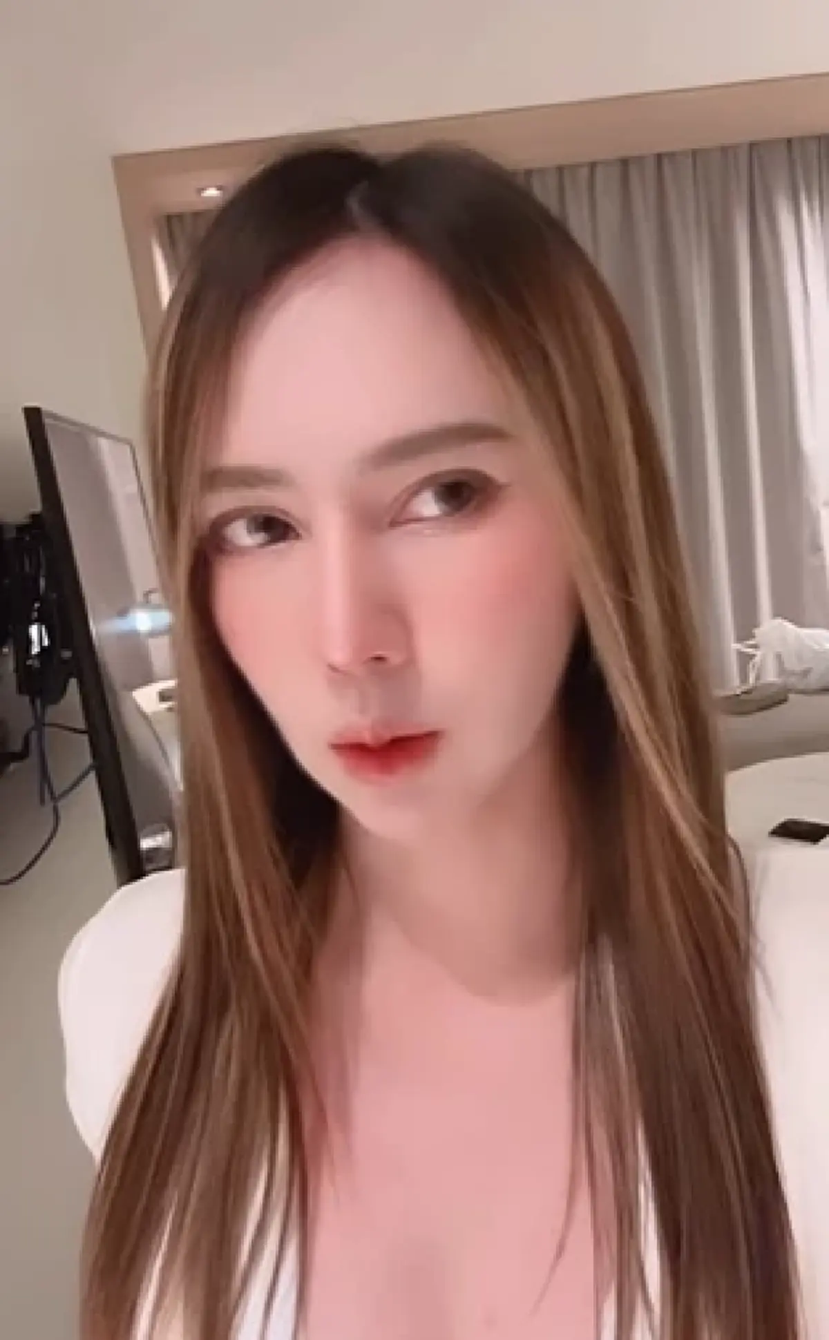 สรุปให้ เกิดอะไรขึ้นดีเจสาว โดนบุกห้องกลางดึก ที่แท้ฝีมือคนใน