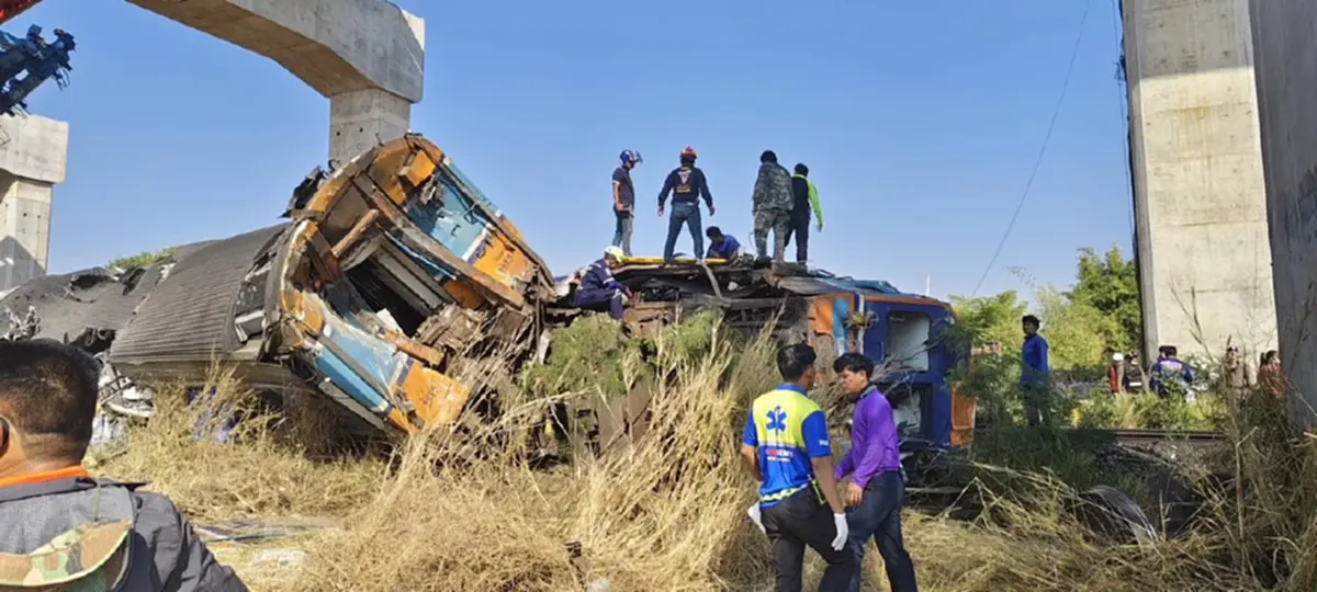 รฟท.เปิดสาเหตุแท้จริงโศกนาฏกรรม รถไฟถูกเครนหล่นทับดับเพียบ