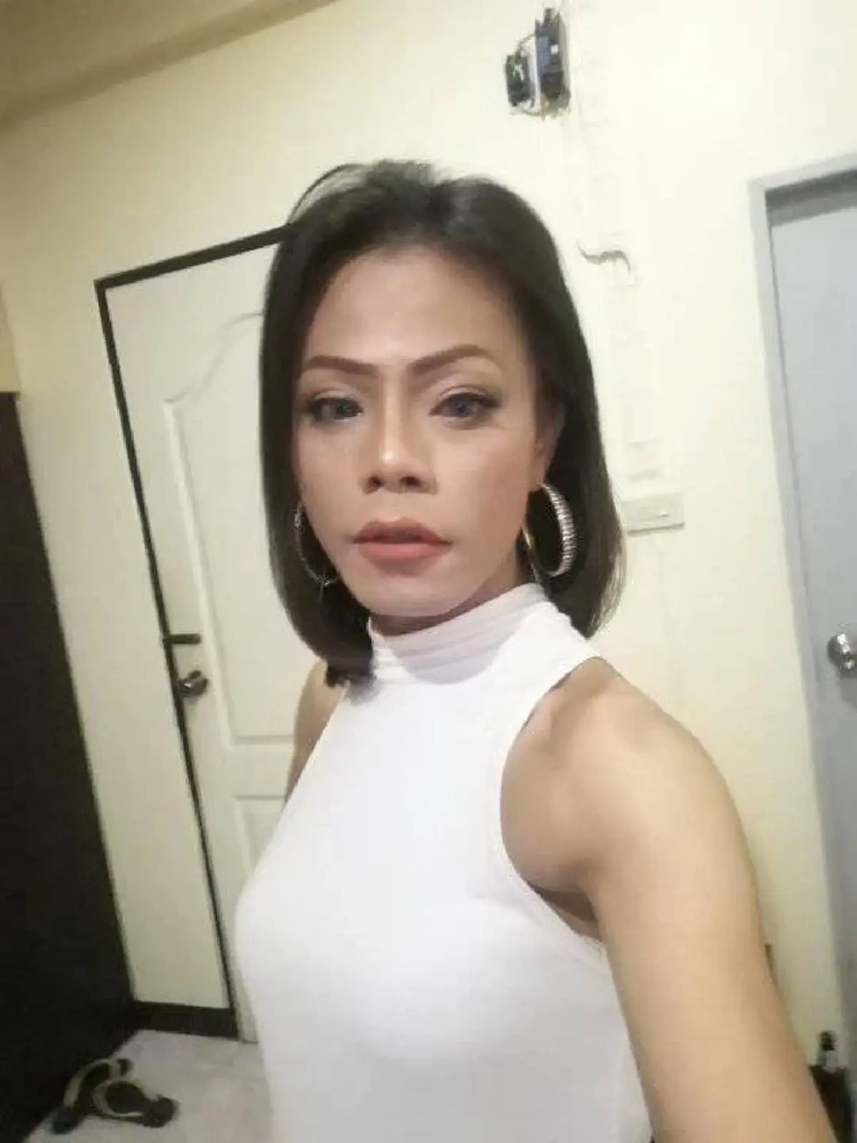 เพจดังเปิดภาพแต่งหญิง คนร้ายชิงทรัพย์ปลิดชีพ พนง.หน้าเคาน์เตอร์ดับ