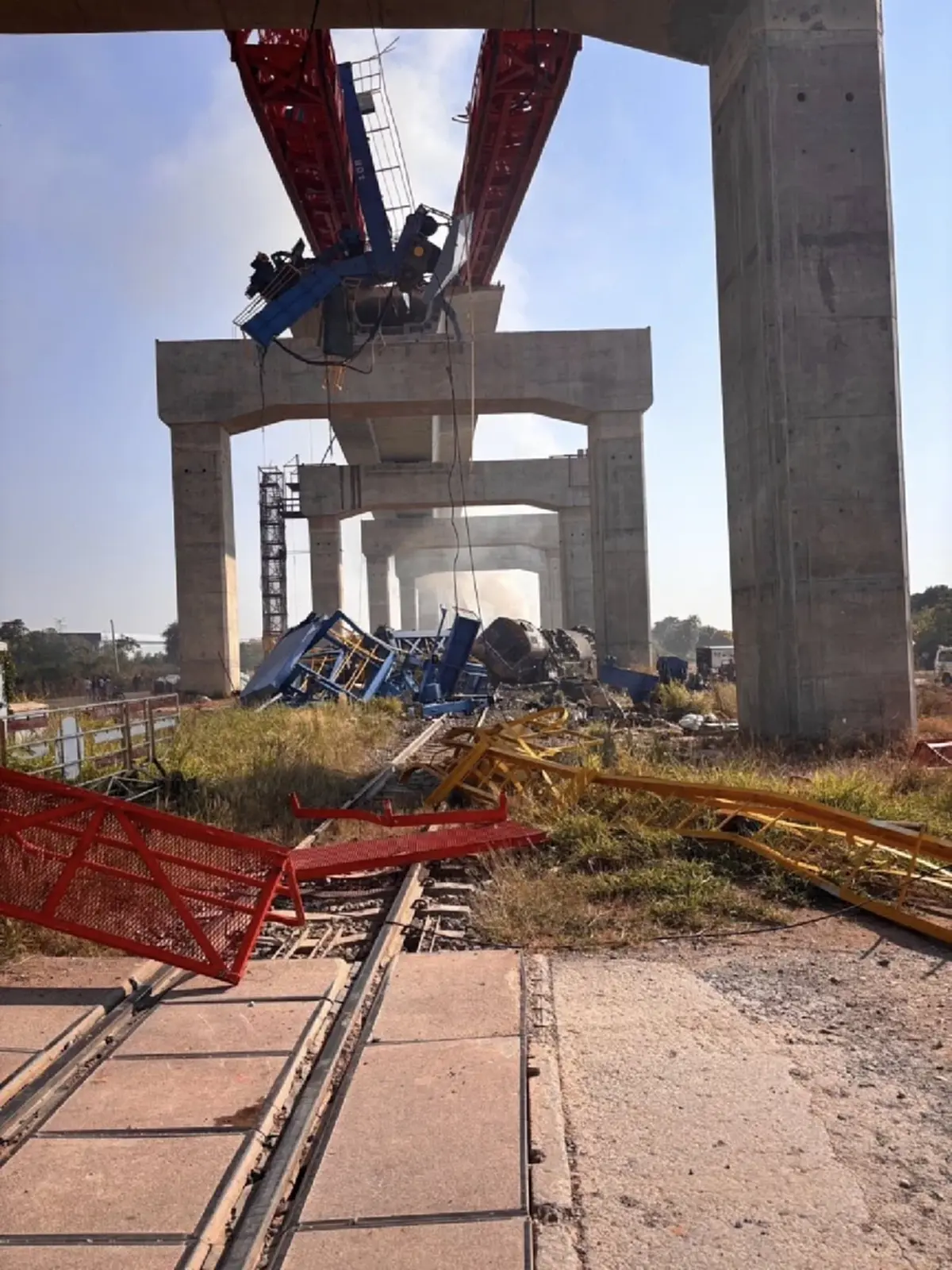 รู้แล้วรถไฟความเร็วเท่าไหร่ พนง. เล่านาทีชีวิต เครนถล่มทับโบกี้