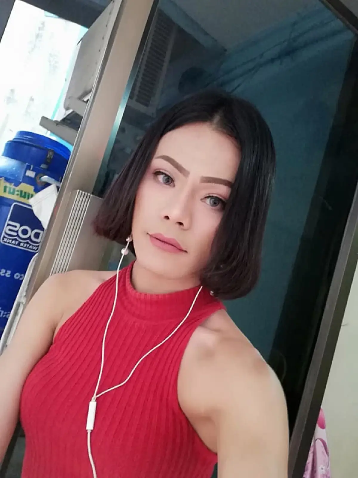 เพจดังเปิดภาพแต่งหญิง คนร้ายชิงทรัพย์ปลิดชีพ พนง.หน้าเคาน์เตอร์ดับ