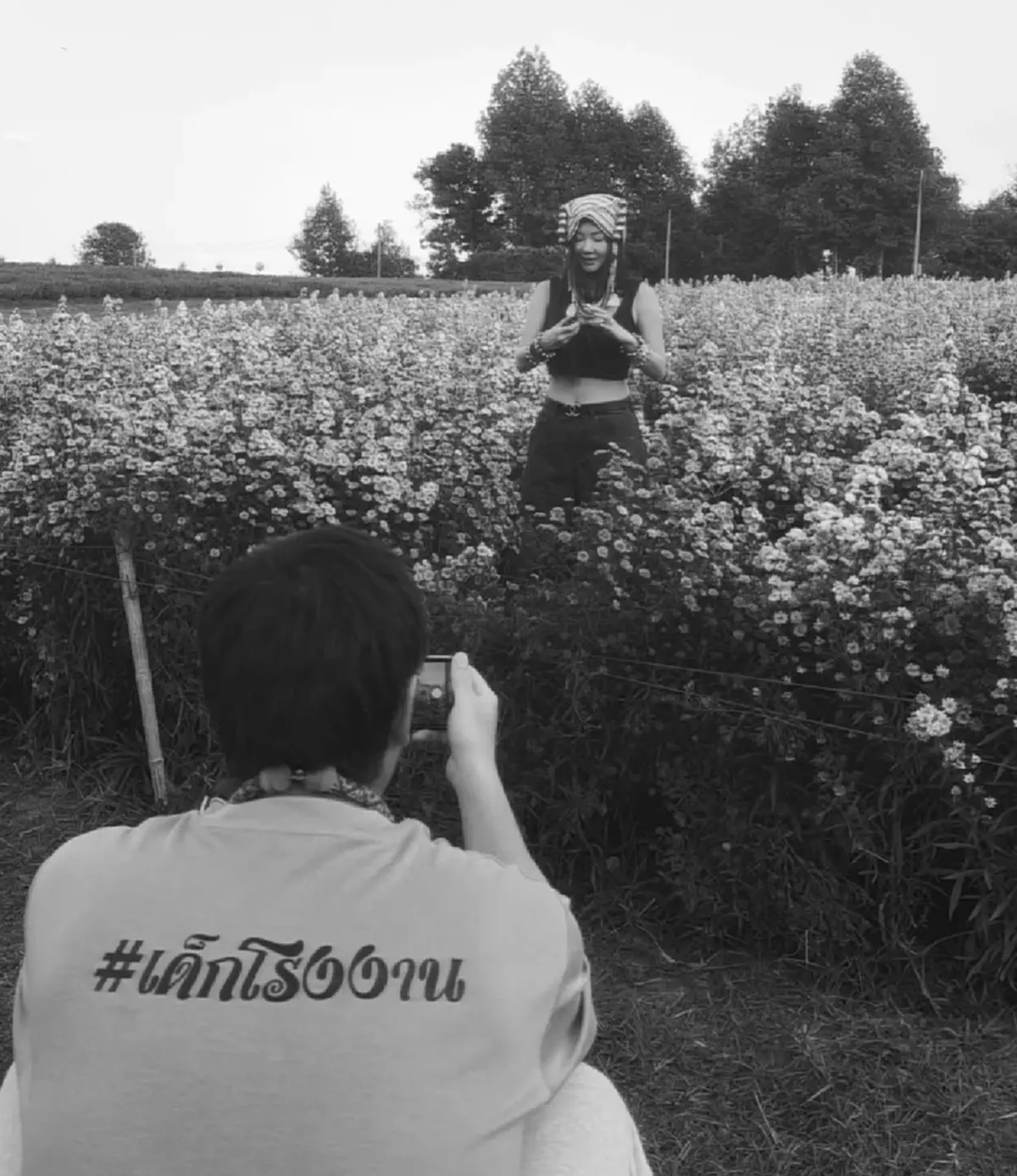 “นุ่น วรนุช” ควง “ต๊อด ปิติ” ถ่ายรูปกลางไร่ แฟนๆ แซวความน่ารัก