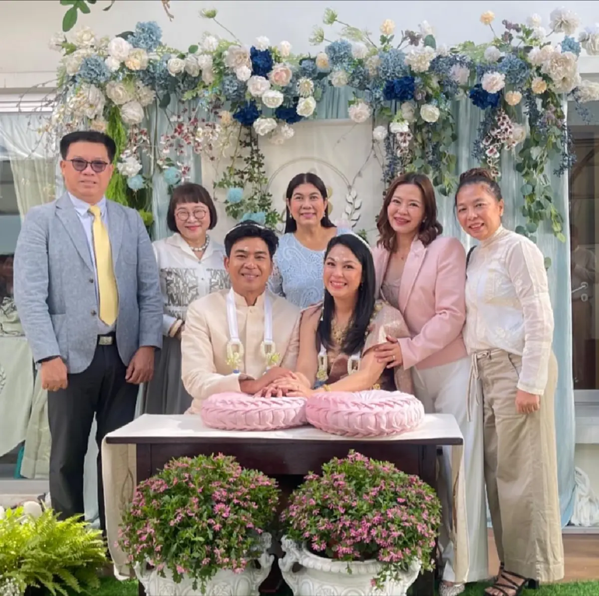 ชื่นมื่น! “จอย ศิริลักษณ์” เข้าพิธีวิวาห์ “บี กฤษณะพงศ์”  