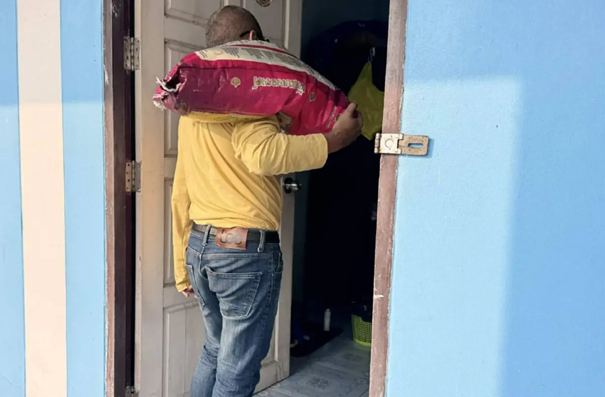 ยอดบริจาคทะลุล้าน น้องบูม ถูกแม่ทิ้ง สู้ชีวิตทำงานส่งตัวเองเรียน