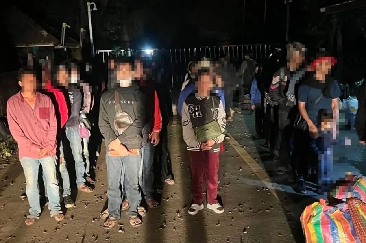 กองทัพเรือ จับแรงงานกัมพูชาลักลอบเข้าเมือง 71 ราย ชายแดนจันทบุรี