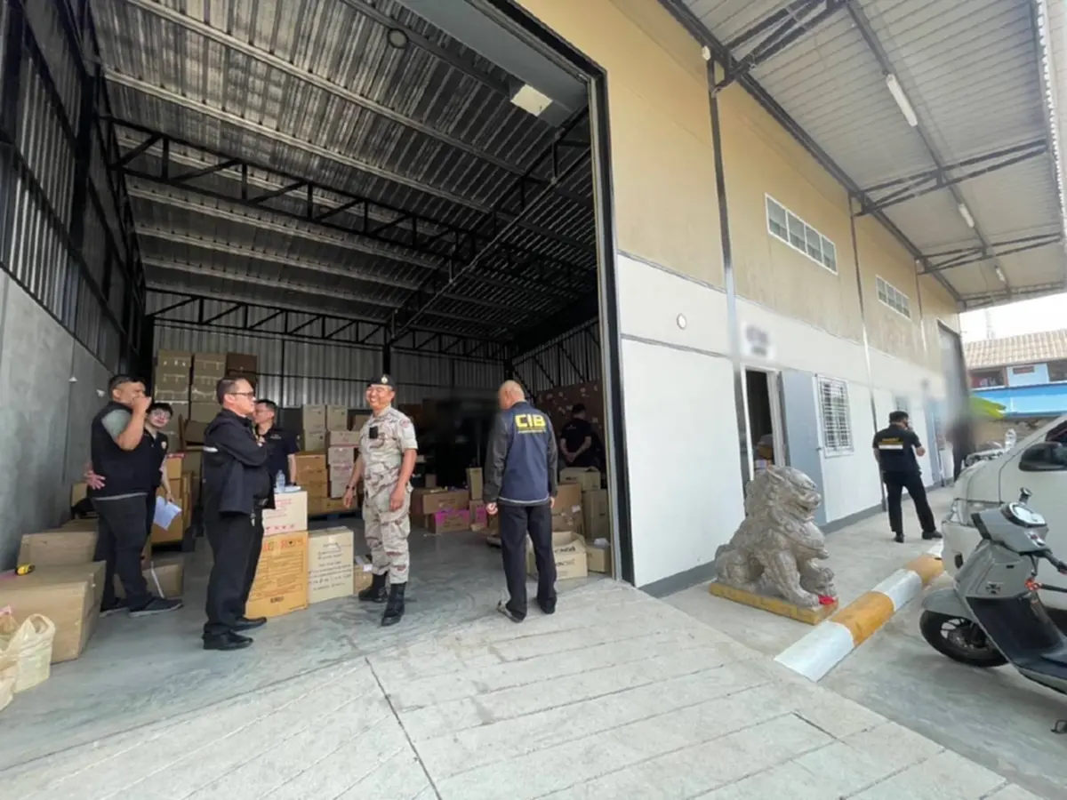 ทาสแมวระวัง บุกโกดังอาหารแมวเถื่อน แอบอ้าง-ใช้เลขทะเบียนปลอม