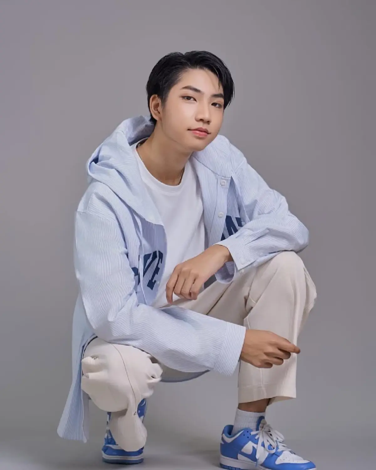 เปิดภาพล่าสุด ลูกชายนักร้องดัง โตเป็นหนุ่มแล้ว หล่อออร่าจับ