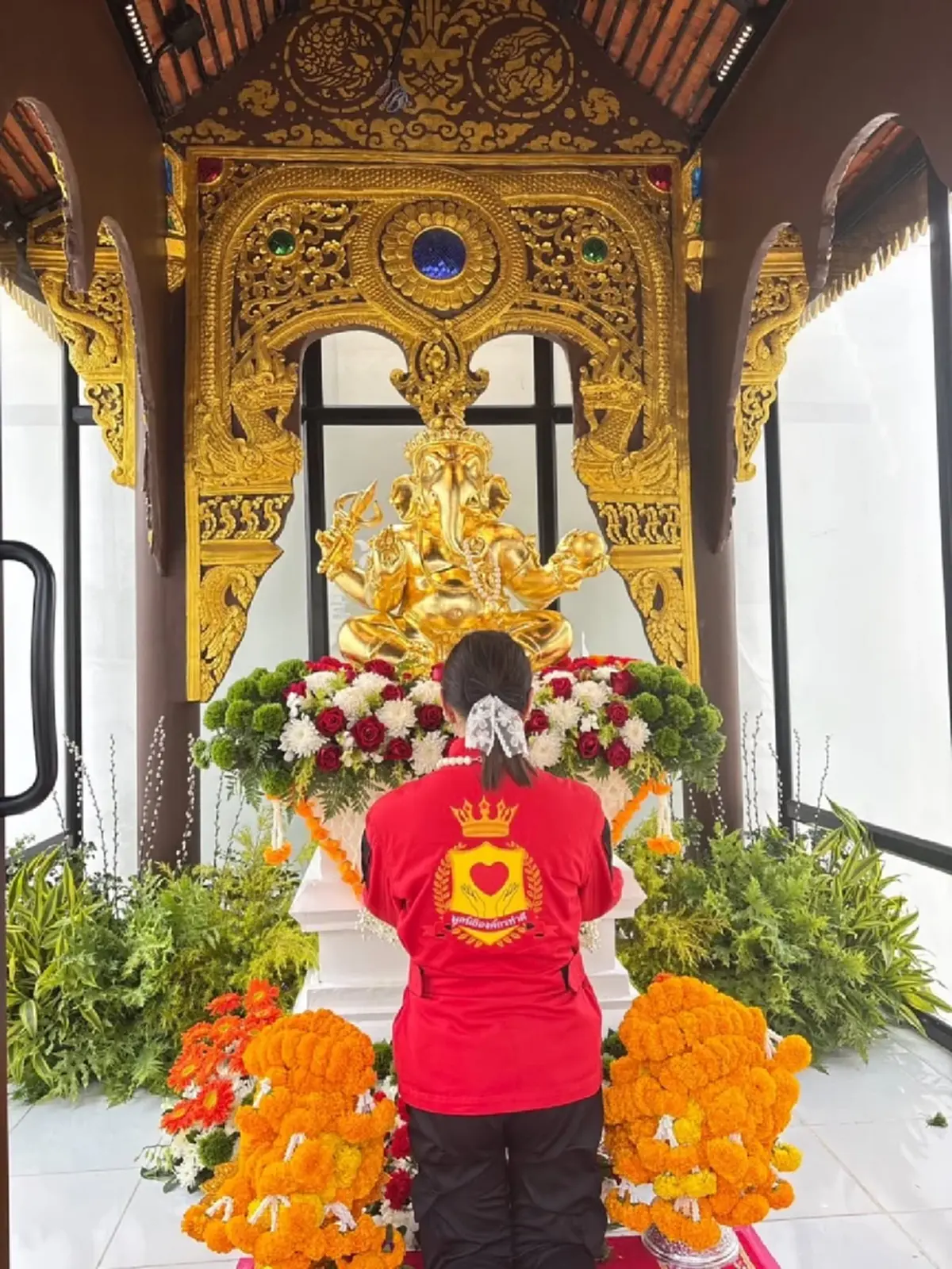 บุ๋ม ปนัดดา โชว์เลขหางประทัด พิธีบวงสรวงองค์พระพิฆเนศ