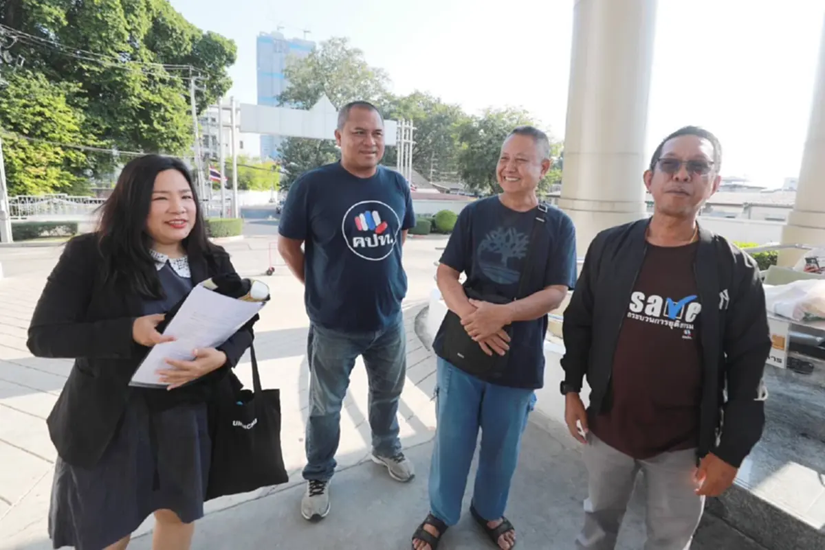 ศาลพิพากษา สั่งจำคุก 2 แกนนำคปท. คนละ 1 เดือนไม่รอลงอาญา 