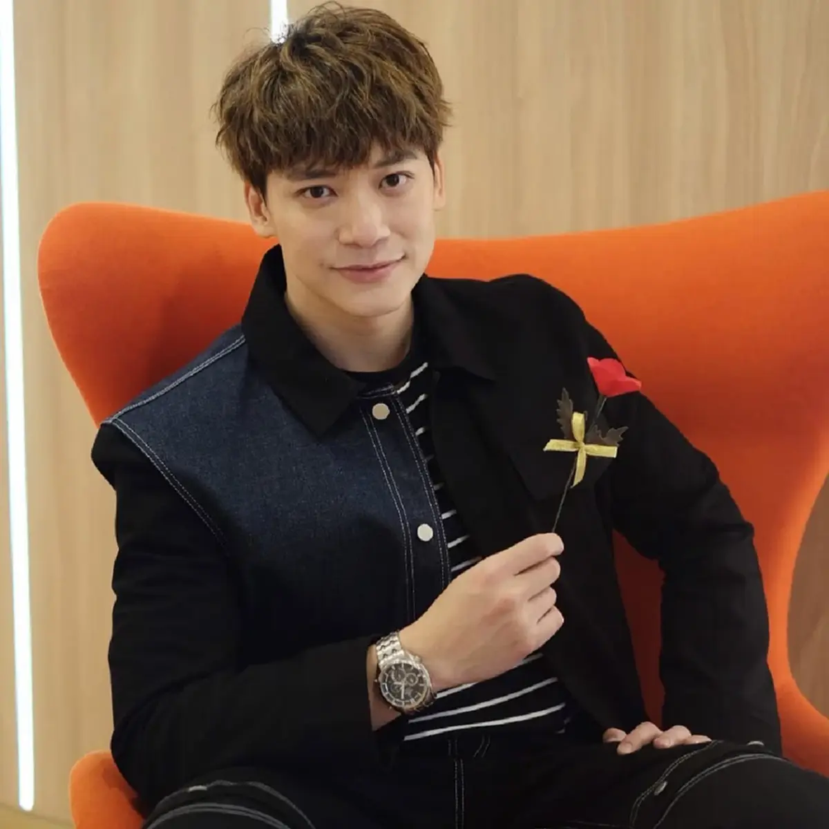 เปิดภาพล่าสุด ใช้ชีวิตเรียบง่ายในวัด แฟนคลับแห่คิดถึงคอนเสิร์ต