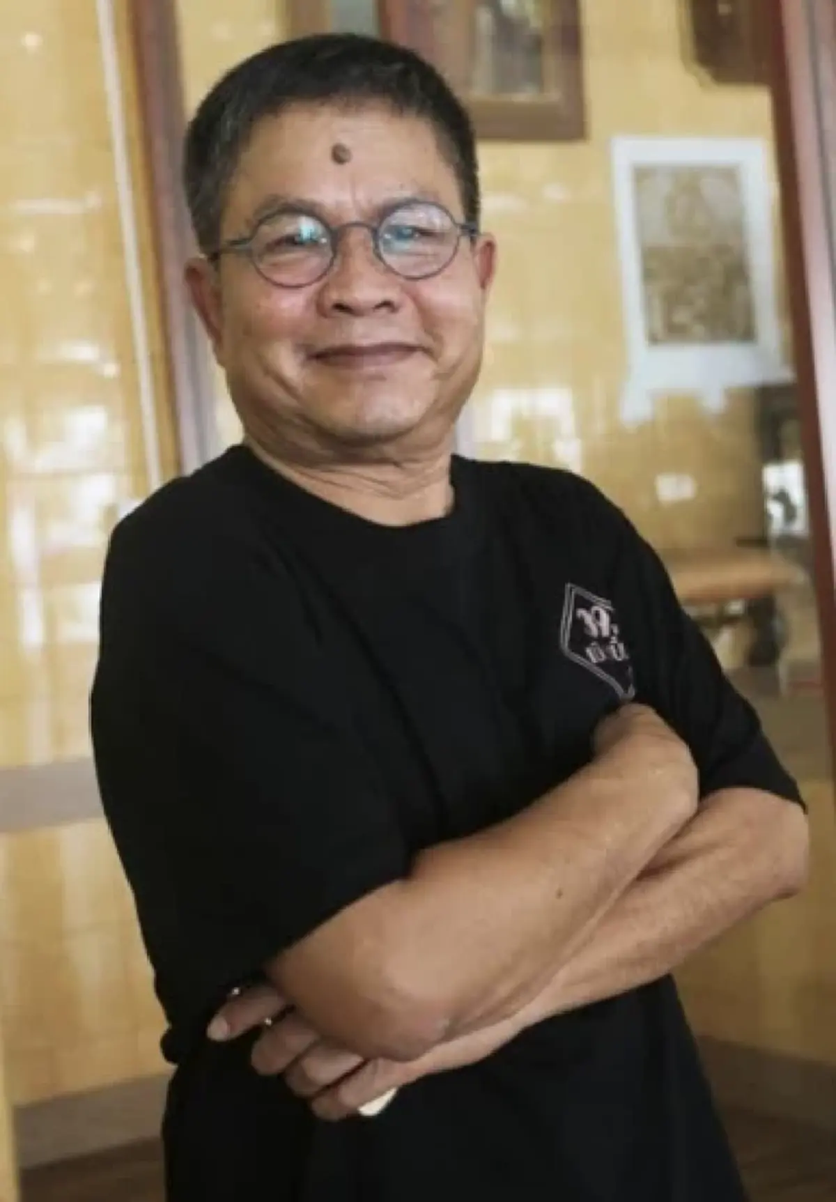 ด่วน "เด๋อ ดอกสะเดา" เข้าโรงพยาบาล เกิดอาการเกร็ง ตาค้าง