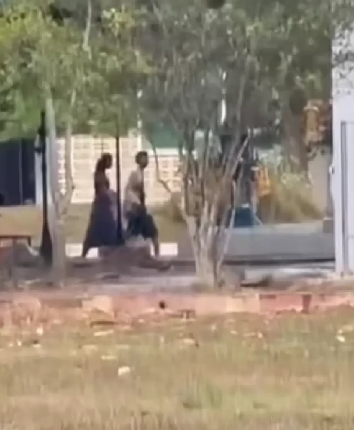 ตัวประกัน เผยเอง สาเหตุแท้จริง หนุ่ม 18 บุกโรงเรียนพะตงฯ