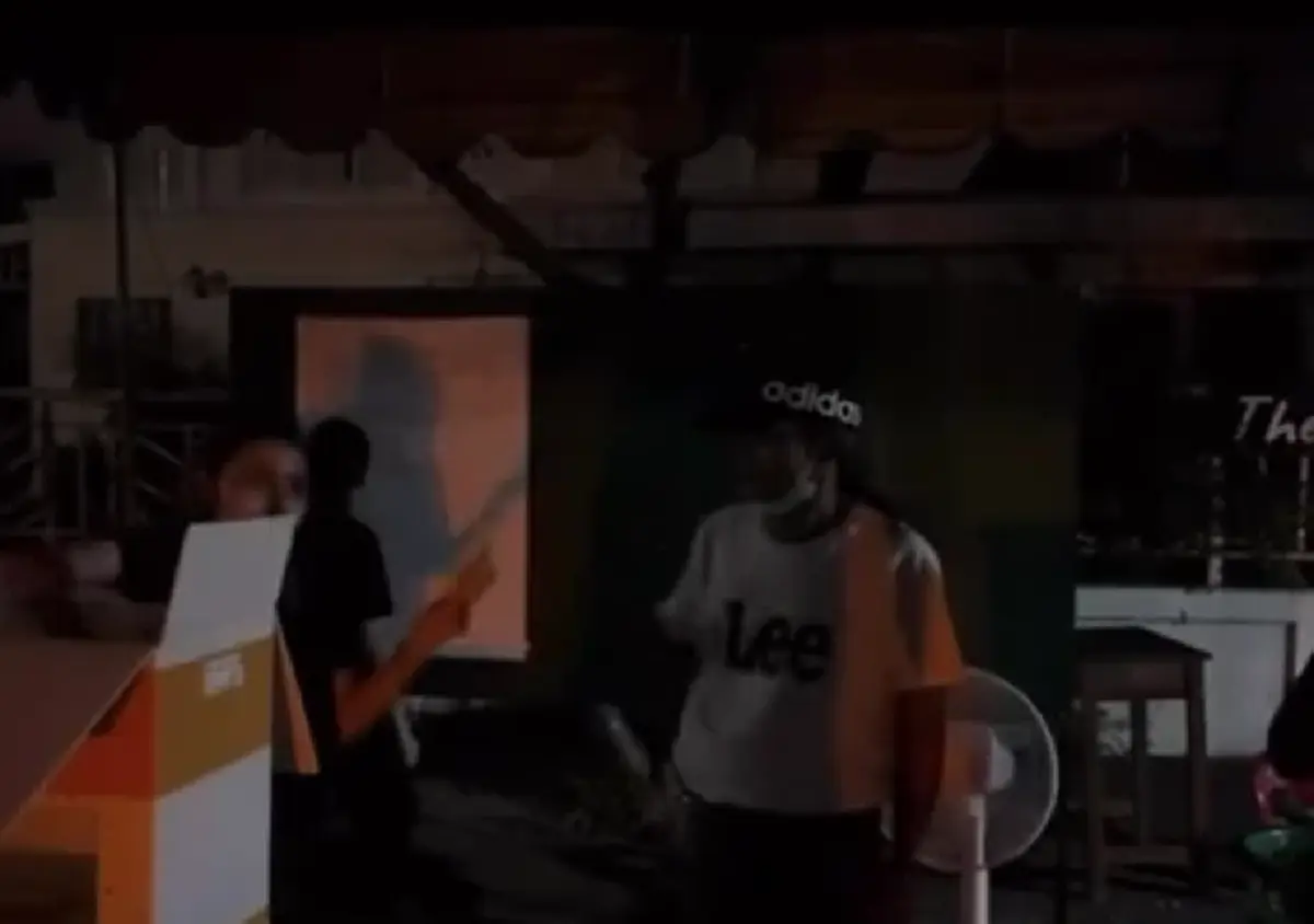 ชาวเน็ตงง ไฟดับตอนนับคะแนน ก่อนมองไปที่พัดลมถึงกับตกใจ