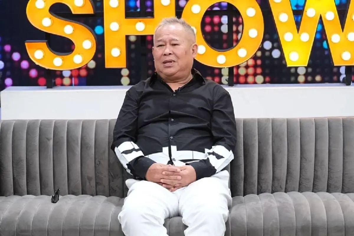 "เป็ด เชิญยิ้ม" เล่าสัญญาณผิดปกติ  "เด๋อ ดอกสะเดา" ก่อนป่วยสโตรก