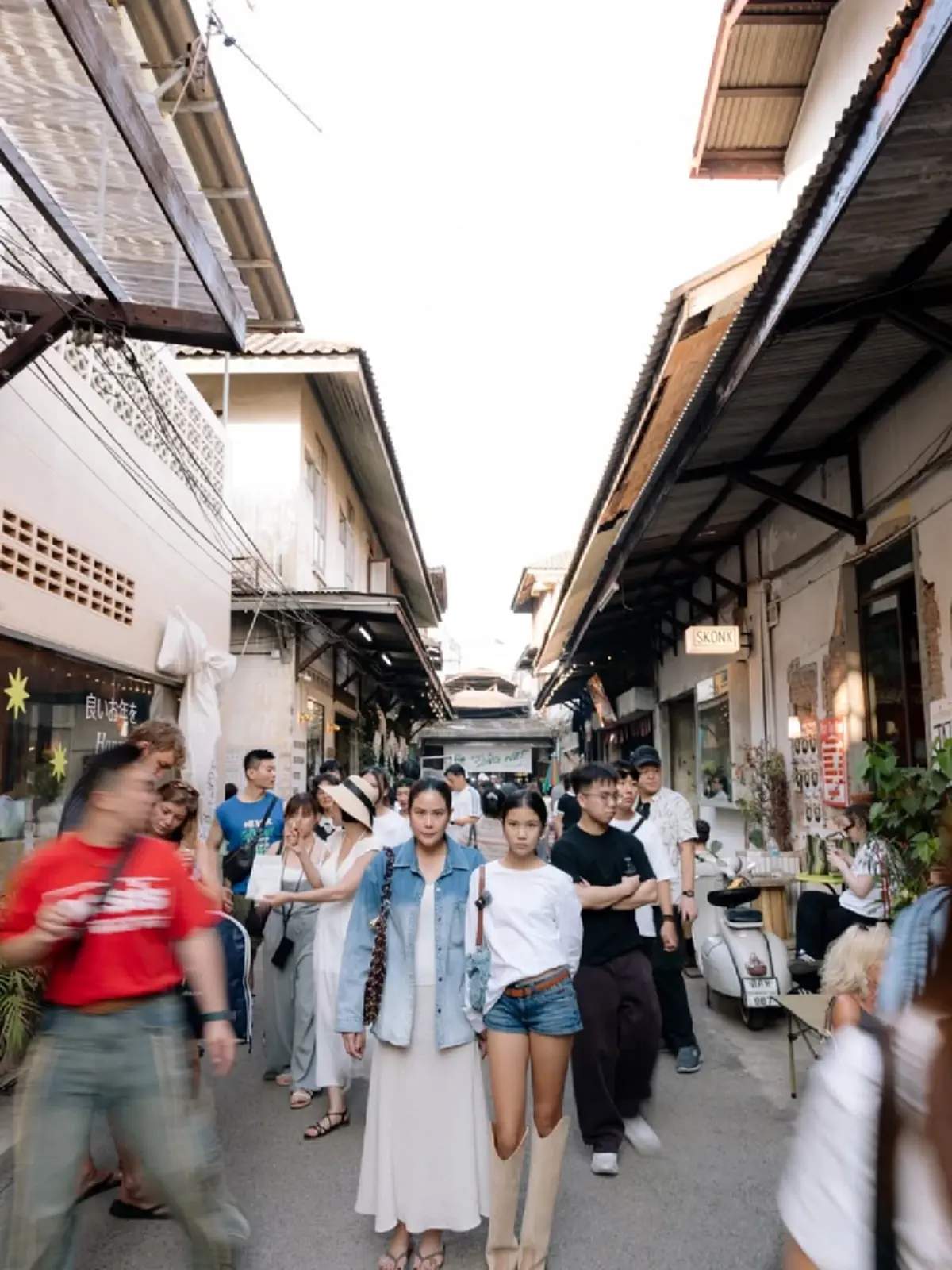 โตไวมาก!  ลูกสาว “พลอย จินดาโชติ” วัย 15 ปี หน้าเก๋ หุ่นเป๊ะสะดุดตา