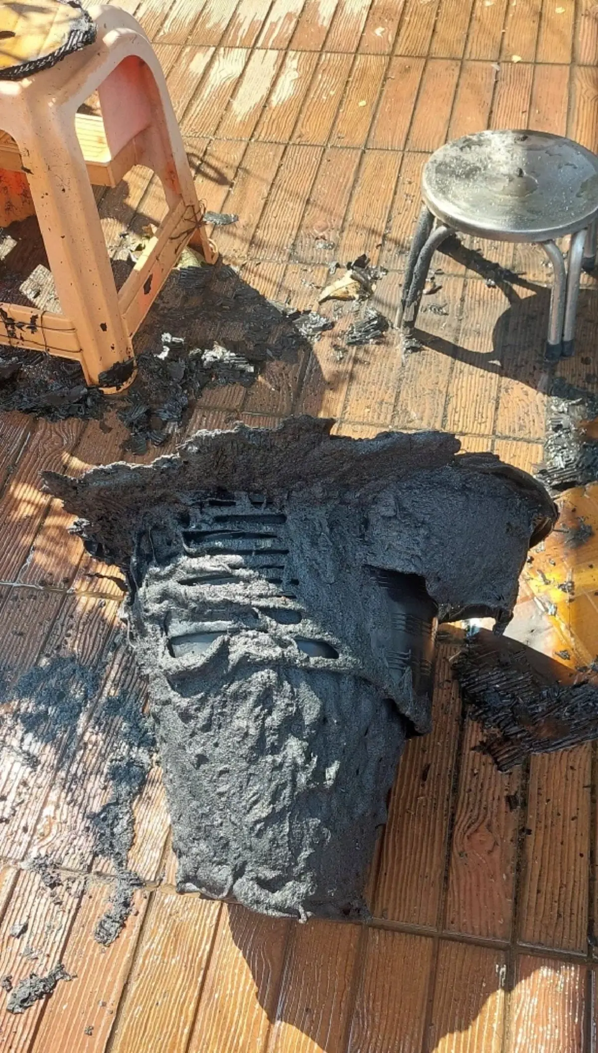 อุทาหรณ์ ไฟไหม้ปริศนาในโรงรถ งานนี้ชาวเน็ตชี้สาเหตุชัด