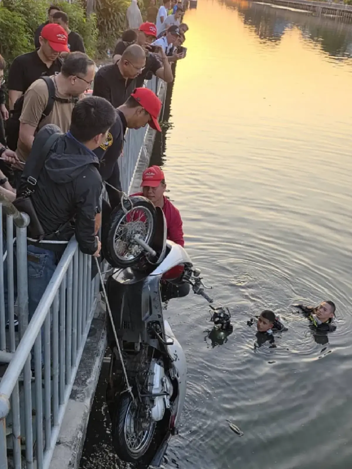 รู้ตัวแล้ว เจ้าของรถมอเตอร์ไซค์ คนร้ายใช้ปล้นทอง บอกเลยว่า "ซวย"