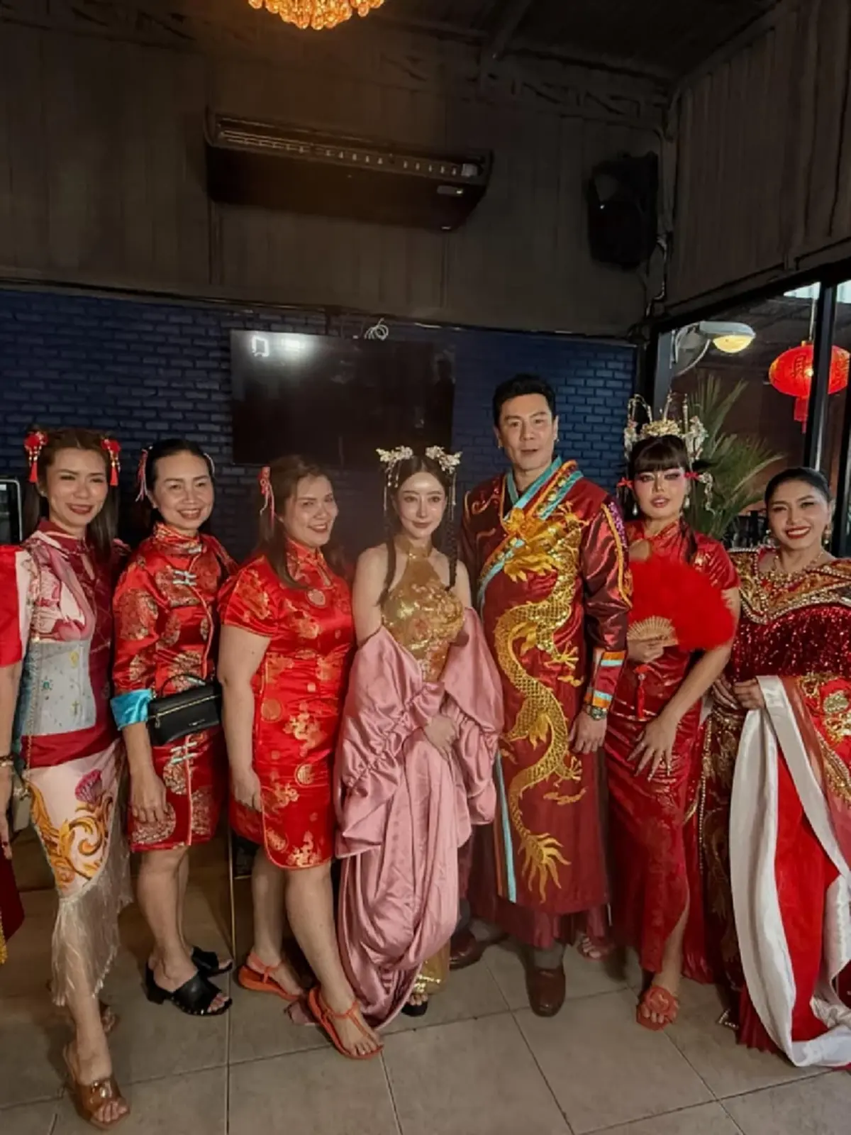 จิน จรินทร์ โพสต์ภาพคู่ โดม ปกรณ์ ลัม หลายคนเพิ่งรู้ว่าสนิทกัน