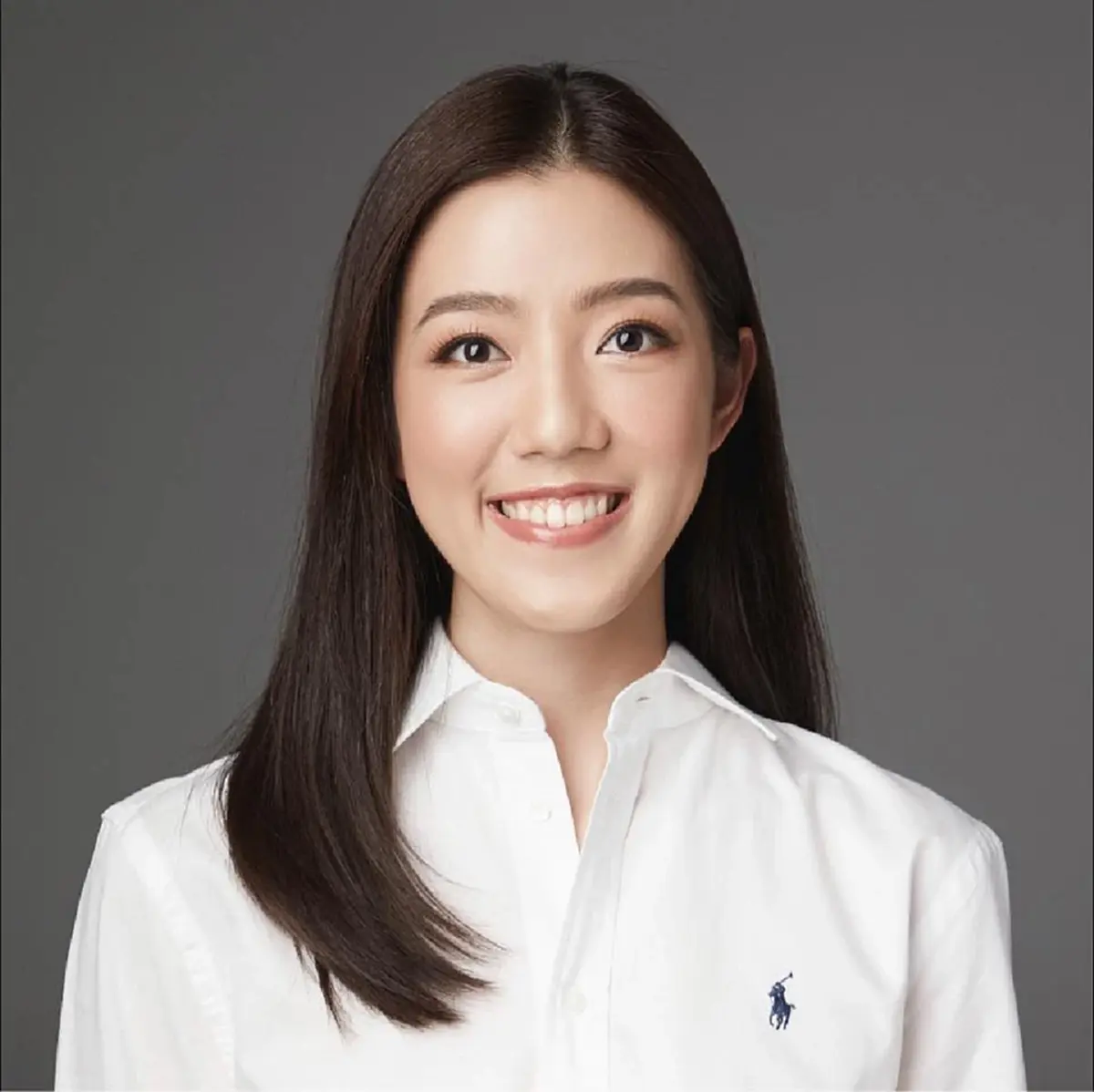 ราชกิจจาฯ ให้ น.ส.กาญจนาพร เหลืองขจรวิทย์ ลาออกจากตำแหน่ง