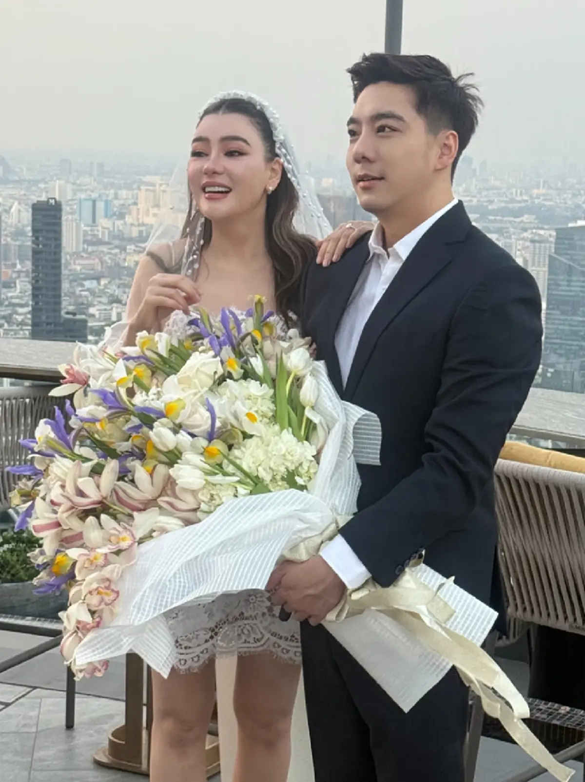 โอ๋ ภัคจีรา ปล่อยโฮ แฟนหนุ่มรุ่นน้อง เซอร์ไพรส์คุกเข่าขอแต่งงาน