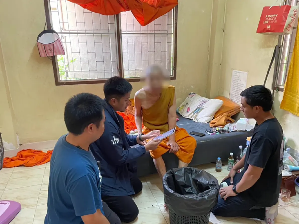 ถลกจีวร หนุ่มใหญ่บวชหนีบาป สุดท้ายกรรมตามทัน โดนรวบคาวัด