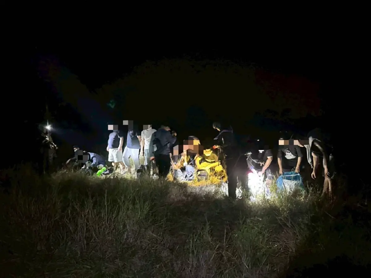 กกล.บูรพา รวบ 12 แอดมินเว็บพนัน ลักลอบเข้าเมือง จ.สระแก้ว