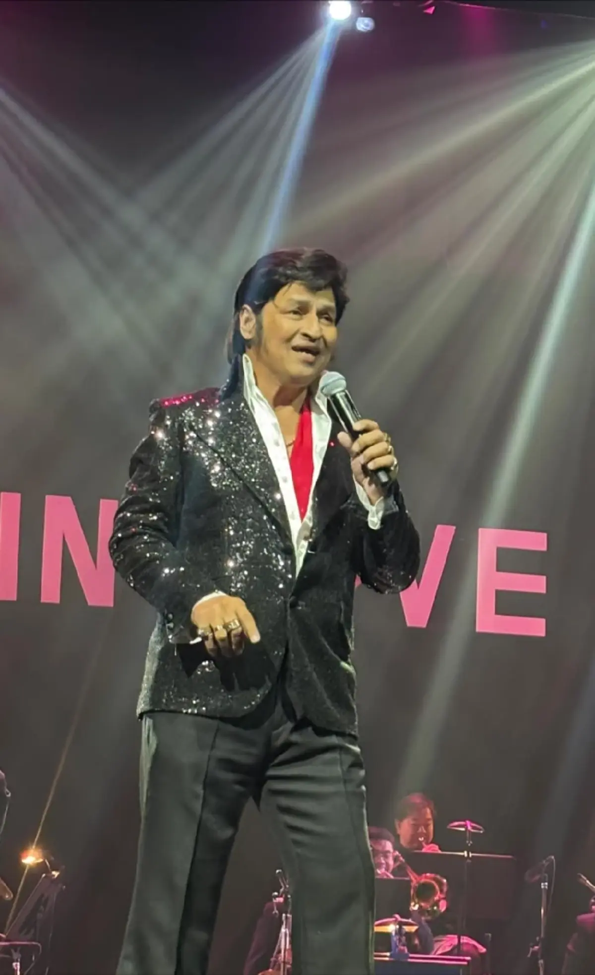 ส่งกำลังใจ "เอลวิสเมืองไทย"เกิดวูบกะทันหัน เข้า ICU ด่วน