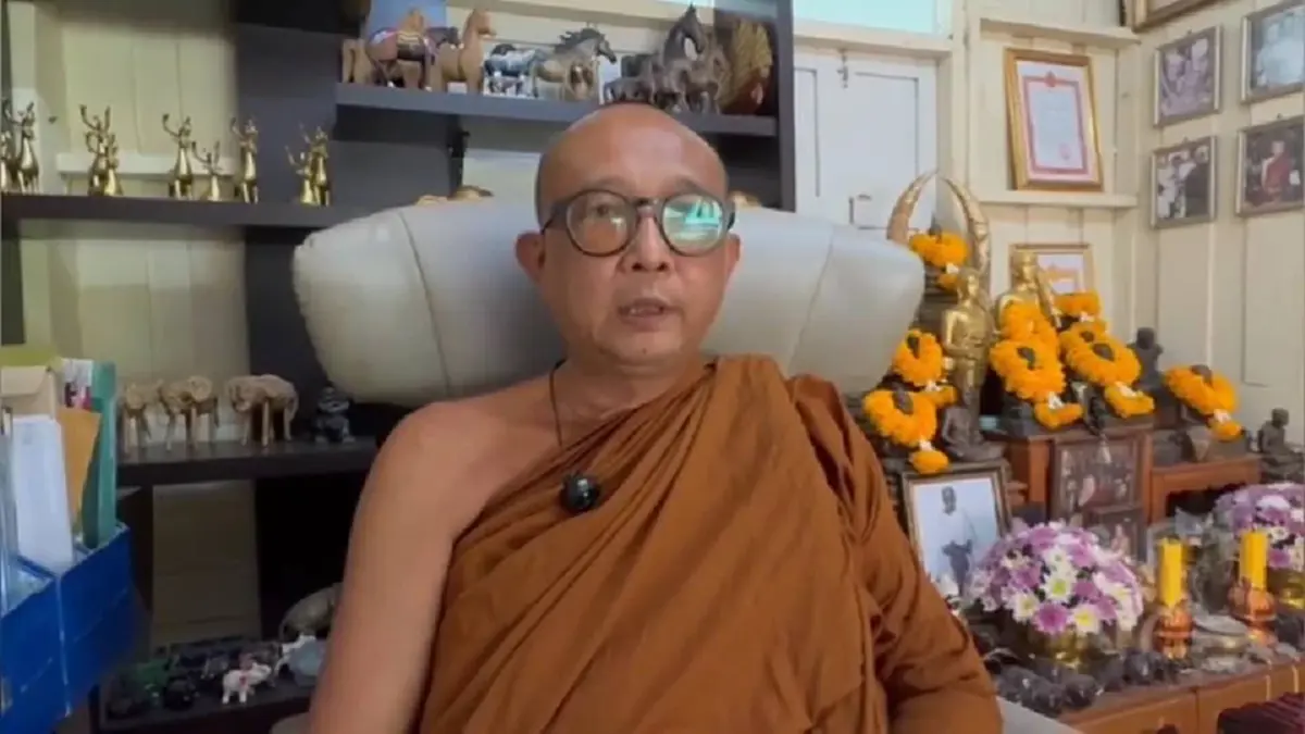 จิตอาสาขนน้ำ 3,000 ลิตร เติมแหล่งน้ำช่วยสัตว์ป่าเขาใหญ่