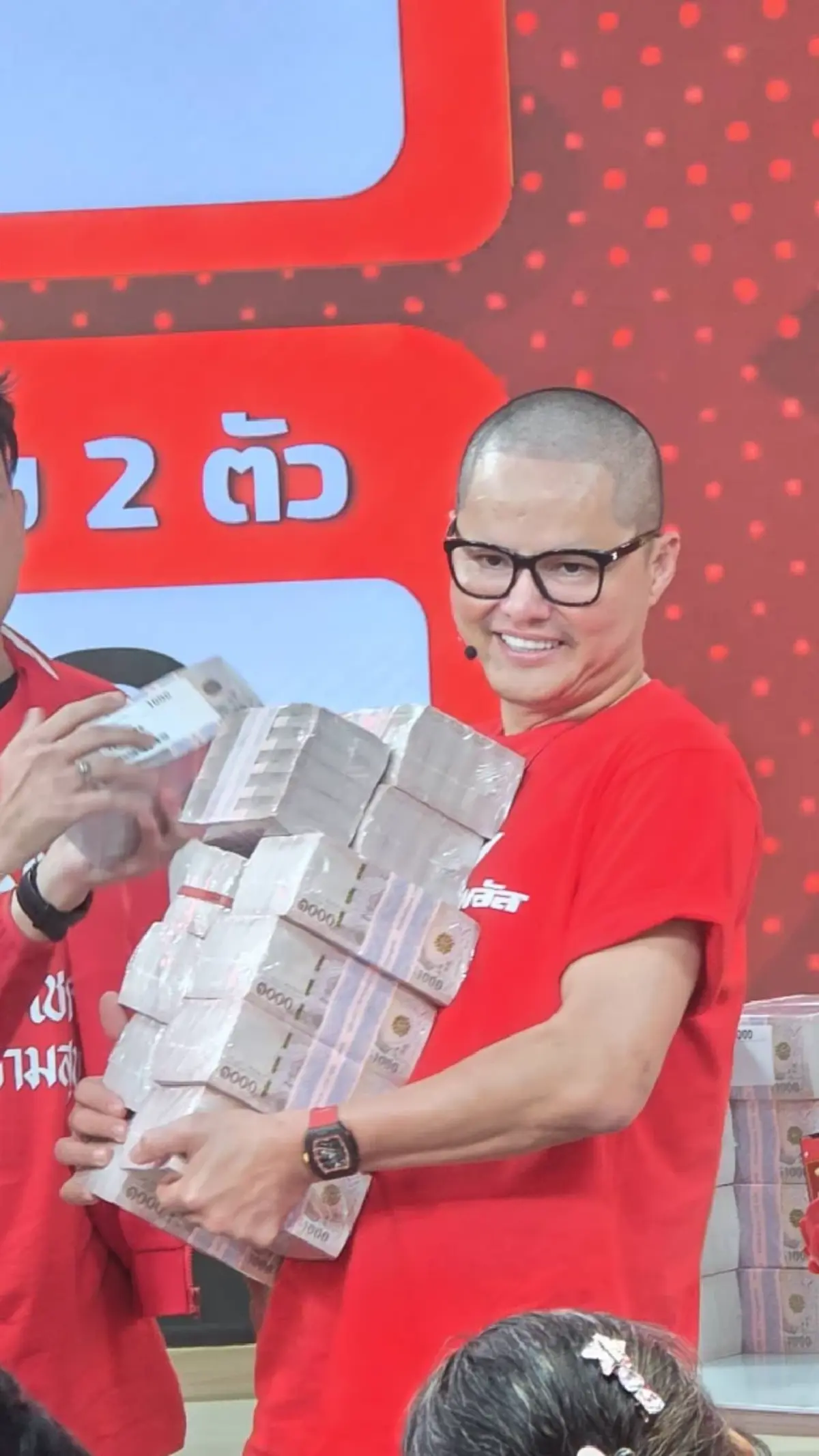 ลอตเตอรี่พลัสแตก 12 ล้าน ผู้โชคดีเฮงสุดๆ ซื้อ 2 ใบรับเงินไปเหนาะๆ