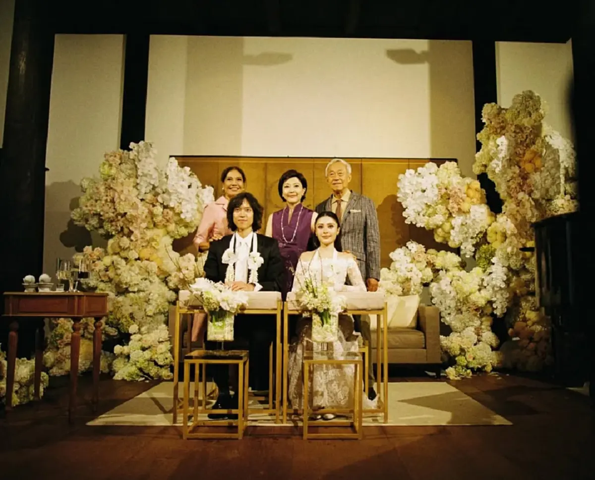 นางเอกสาว เข้าพิธีแต่งงานกับ ระฟ้า ทายาท อากู๋ แกรมมี่