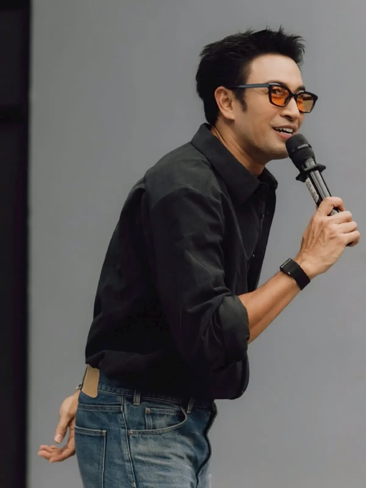 นักศึกษาฮือฮา ม.รังสิต เปิดตัวอาจารย์พิเศษ ที่เเท้พระเอกดัง