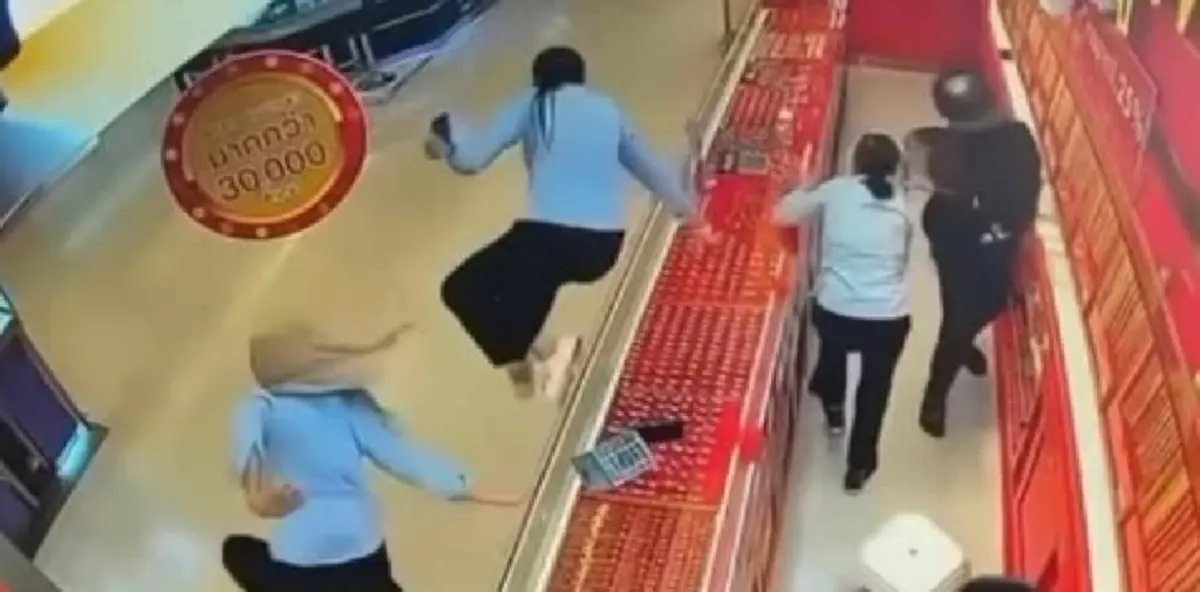 จับแล้ว คนร้ายบุกชิงทองกว่า 30 เส้น ที่แท้เยาวชนวัย 15 ปี