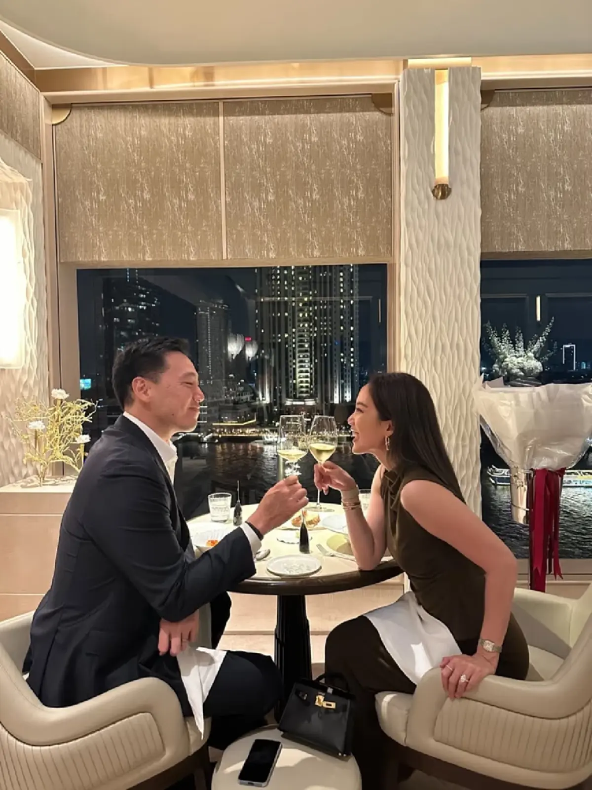 8 ปี “แอริน-เบญจ” เติมหวานไม่พัก เผยชีวิตคู่ยิ่งแน่นแฟ้น