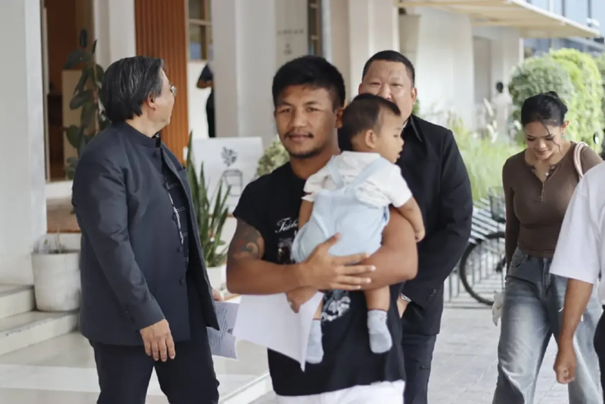 “รถถัง” เดือด! อุ้มลูกควงเมีย บุกกองปราบฯ  แจ้งจับเกรียนคีย์บอร์ด