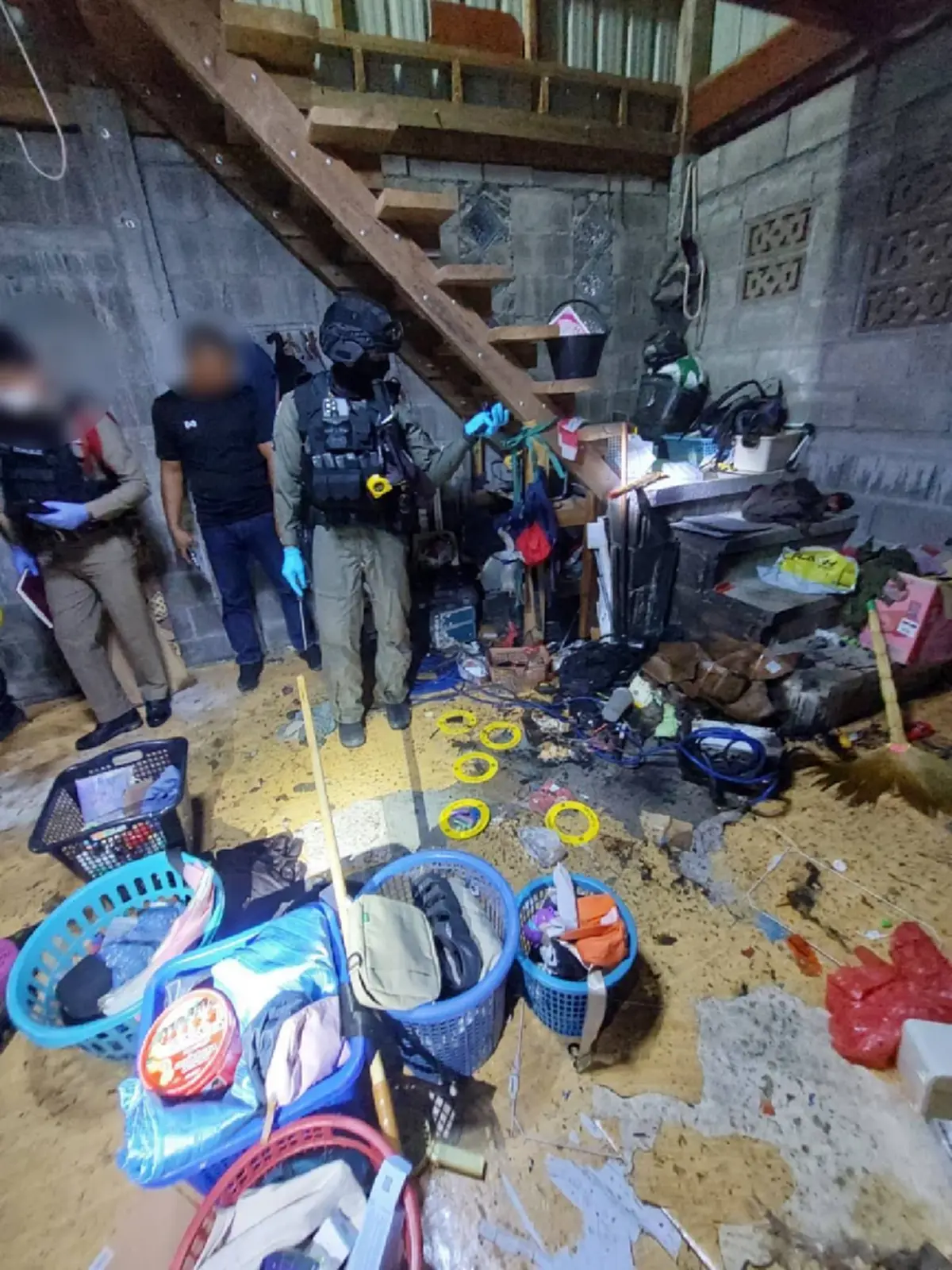 โจรใต้ประกอบระเบิดพลาด บึ้มคาบ้าน ดับ 1 ที่เหลือบาดเจ็บ ยังหลบหนี