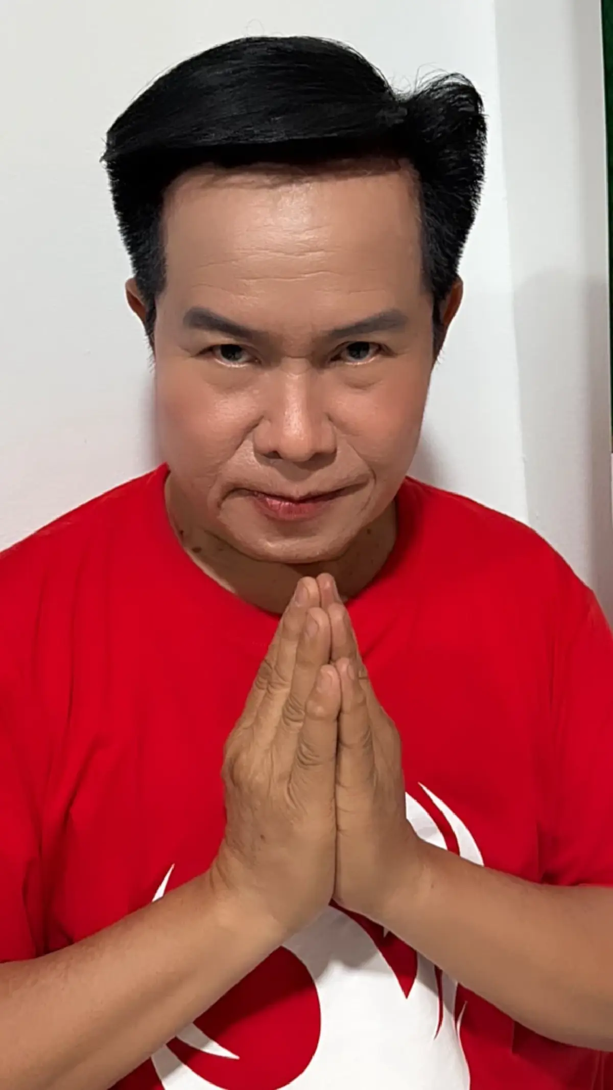 ลูกทุ่งดัง มนต์สิทธิ์ คำสร้อย เผยเลขที่ชอบ แฟนๆ แห่ชมเลขสวย