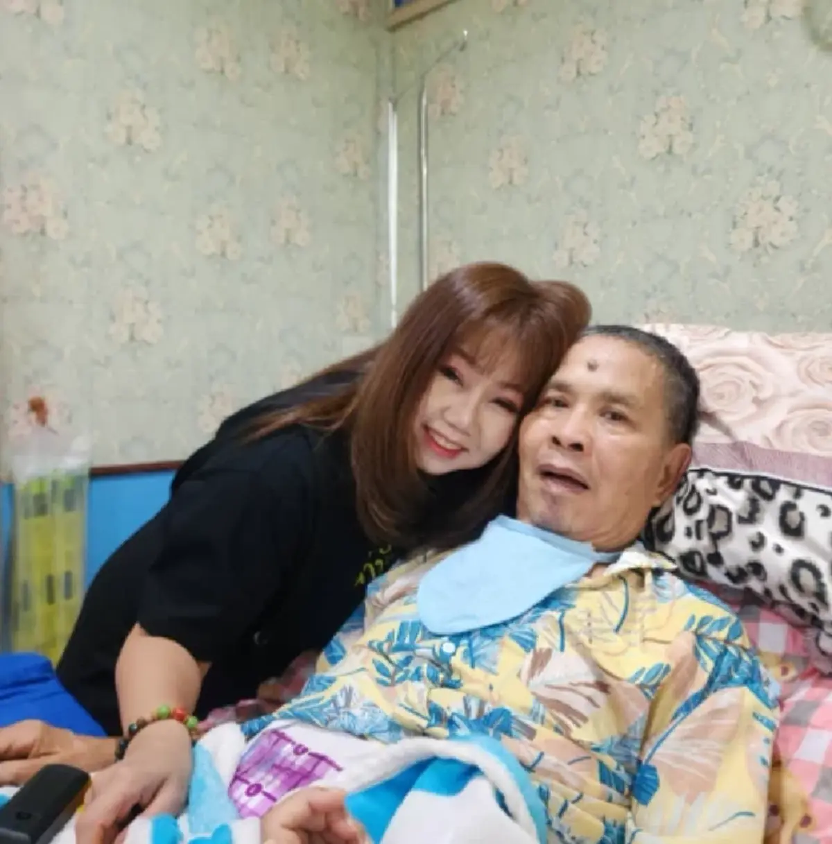 เปิดความจริง "เด๋อ ดอกสะเดา" มีลูกกี่คนกันแน่ หลังหลายคนแห่สงสัย