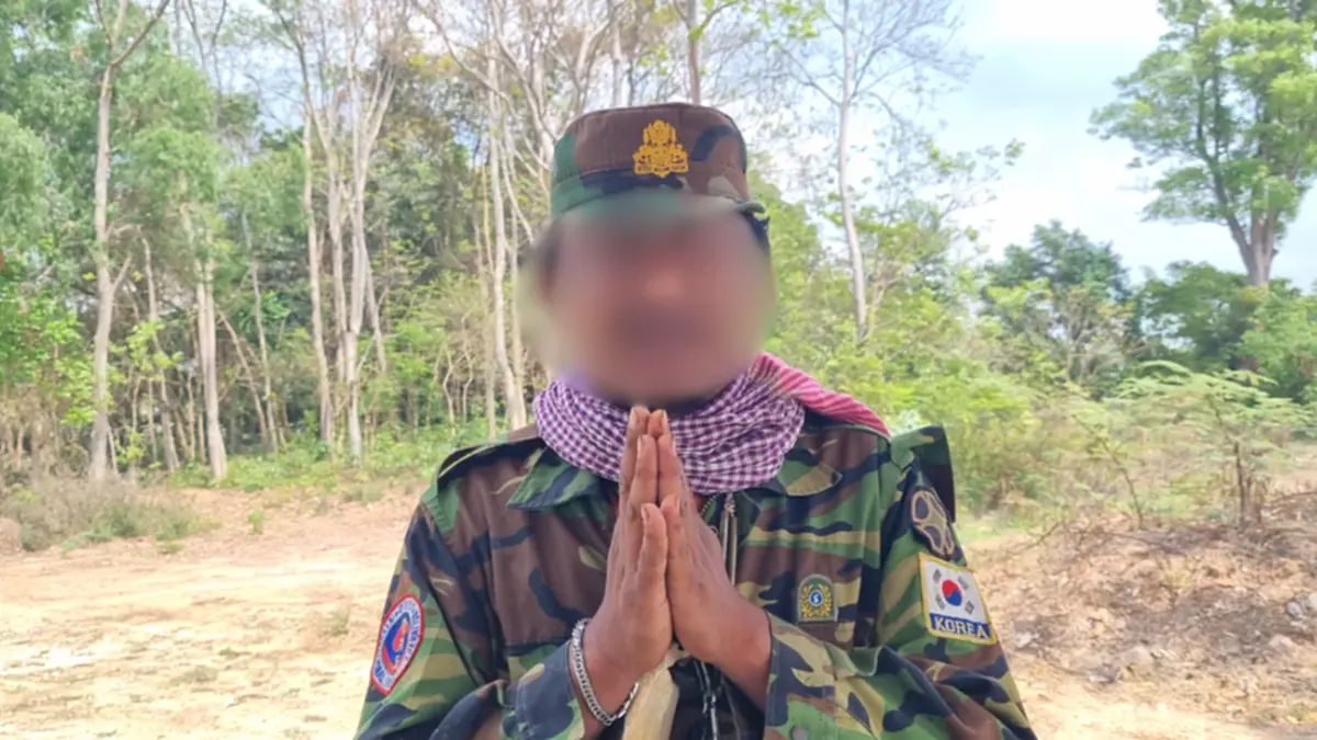 ขอโทษ! หนุ่มบุรีรัมย์รับทำคอนเทนต์แต่งชุดทหารเขมรยั่วยุไทย