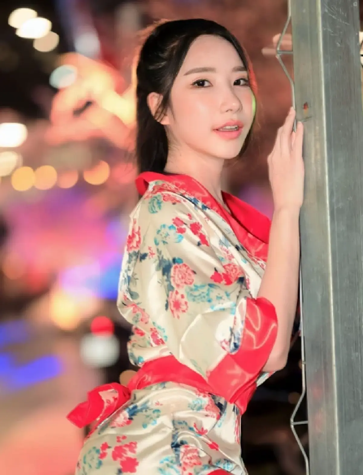 เปิดวาร์ป "มิรา" นางแบบสาวเซ็กซี่ รู้อายุตกใจหน้าเด็กมาก